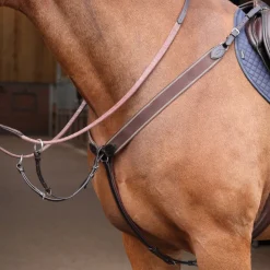 Lusso Three Point Elastic Breastplate